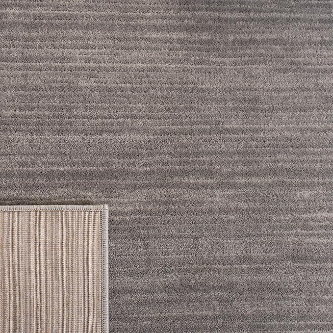SAFAVIEH Area Rug 4x6 - Vision Collection - Silver, Modern Ombre Design, Non-Shedding & Easy to Clean, Ideal for Living Room, Bedroom, Dining Space (VSN606G)