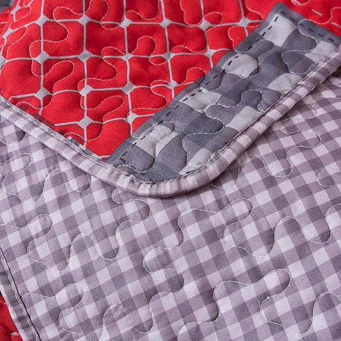 Soul & Lane Cabin Charm 50"x60" Quilted Throw: Plaid Quilted Blanket, Outdoor Nature Themed Patchwork Coverlet, Christmas Quilt for Couch, Comforter Lap Quilt, Lightweight Red and Black Lap Cover